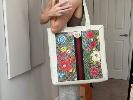 Gucci White Monogram Canvas Flora Large Ophidia Shopping Tote ( 1,250) Sale