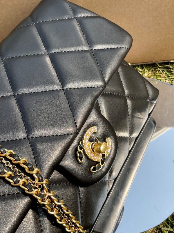 Chanel Bags   278 Online