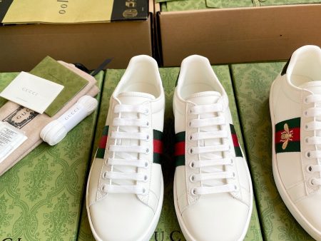 SAPATO GUCCI BRANCO COM FAIXA Online